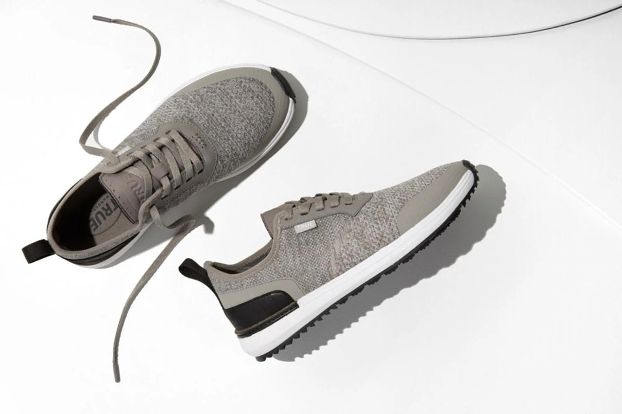 True Men's Lux Knit Golf Shoes - Timeless Grey - Image 2